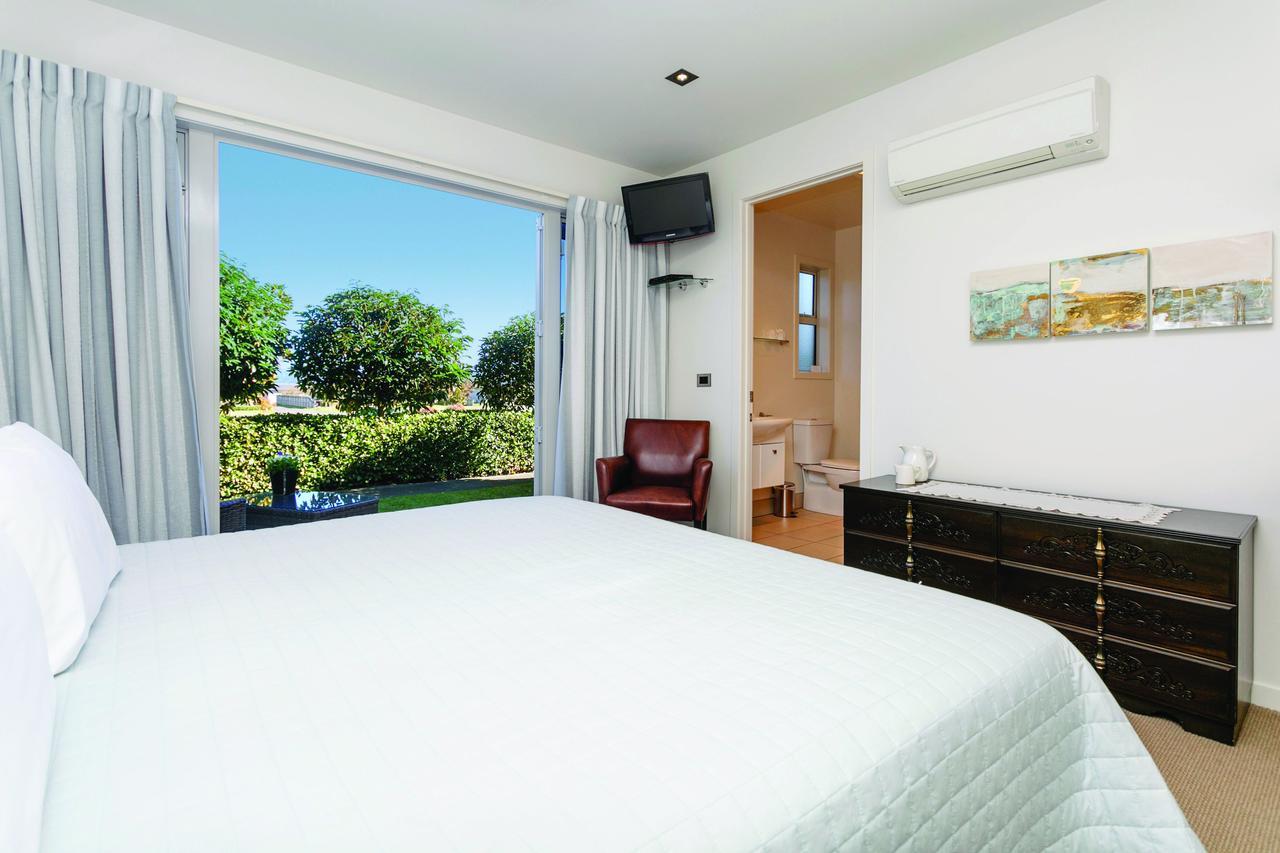 B&B @ Number Ten Taupo Bagian luar foto